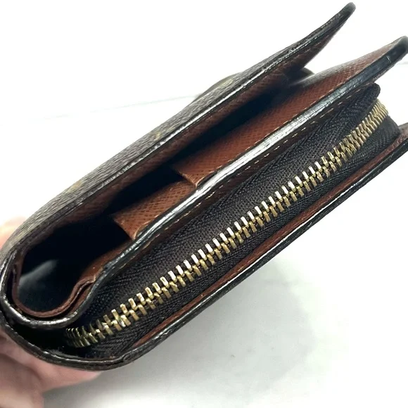 SOLD! Louis Vuitton Porte Papier Passport Wallet - Picture 4 of 16